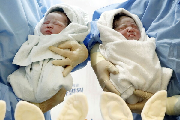 2023년 새해 첫 아기가 1일 0시경 경기 고양시 일산 차병원에서 태어났다.