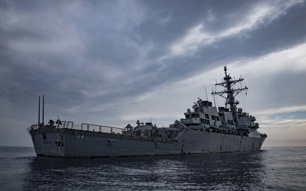예멘 반군이 이스라엘을 향해 발사한 것으로 추정되는 미사일 3기와 드론 여러 대를 미국 해군 전함이 격추한 것으로 전해졌다. 사진은 지중해에 있는 미 해군 구축함 USS카니. 2023.10.20.